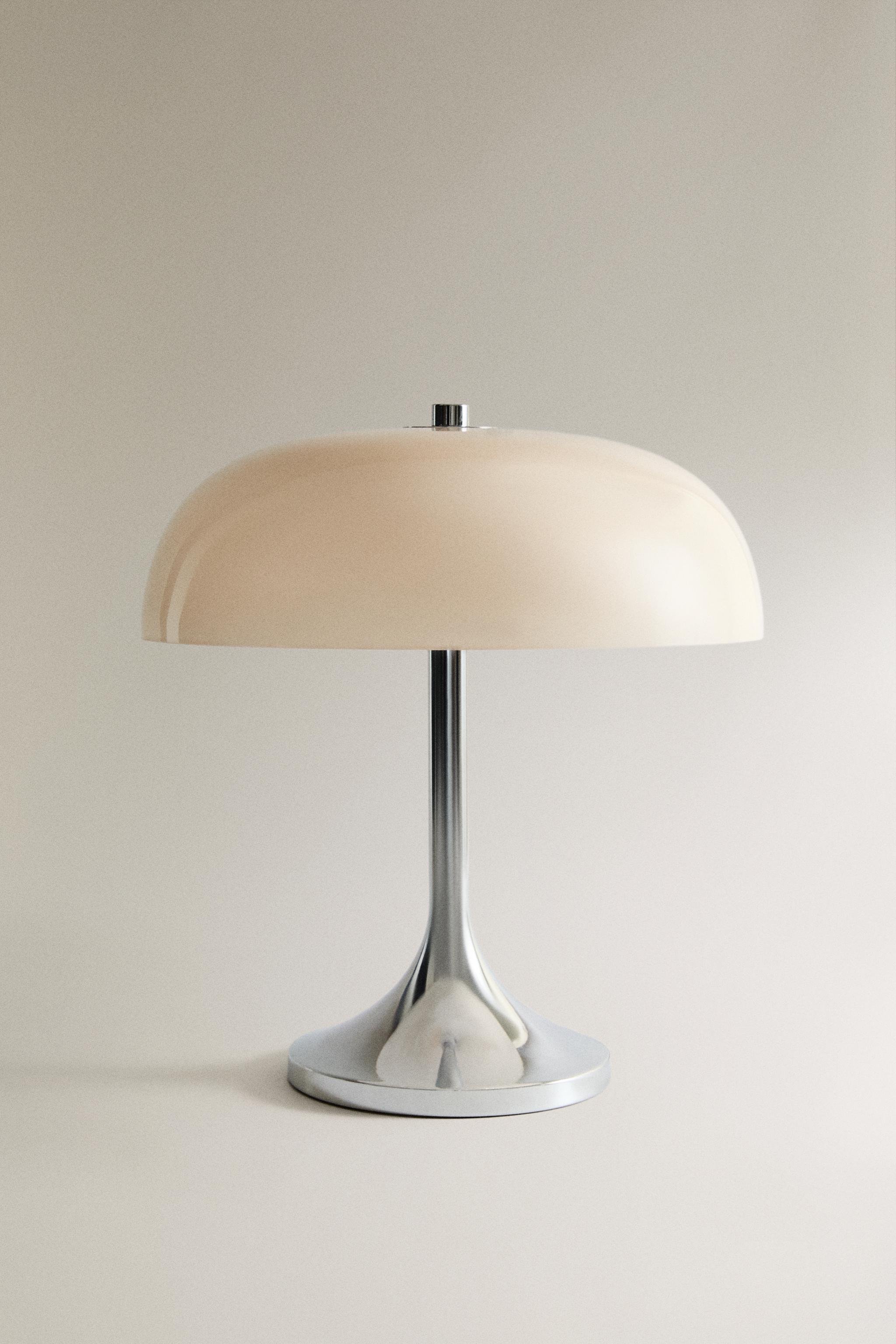 METAL AND GLASS TABLE LAMP
